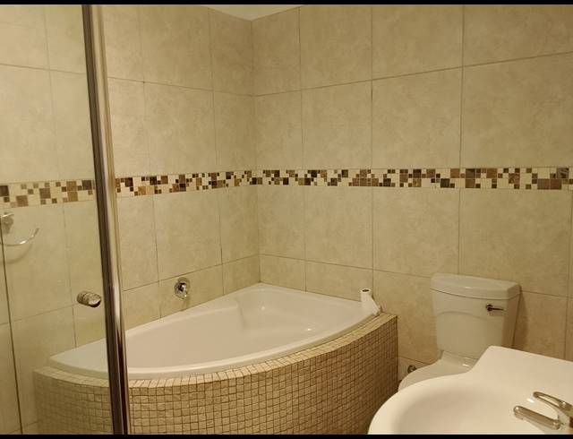 2 bed property to rent in SUNRIDGE